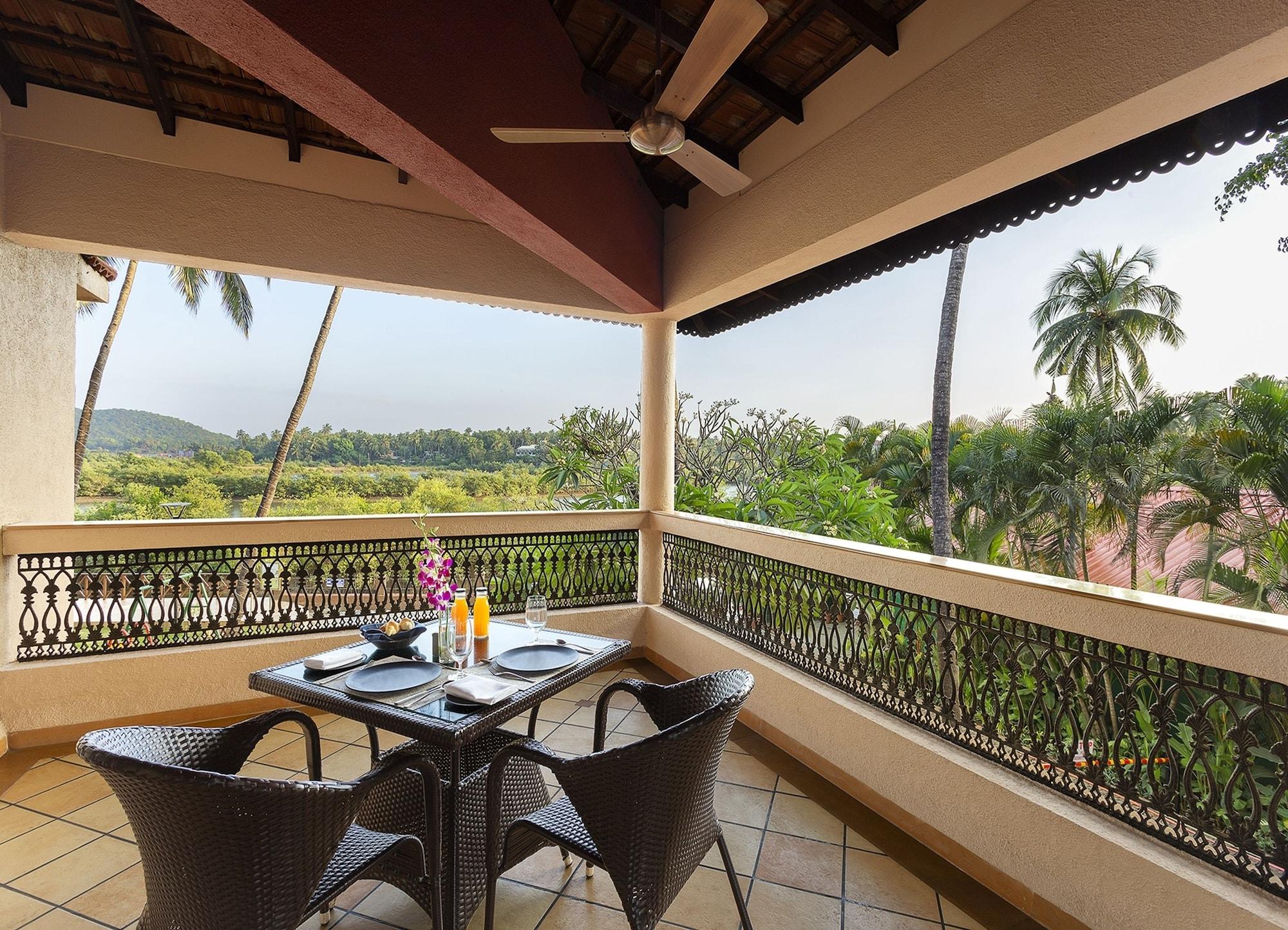 Lazy Lagoon, Baga A Lemon Tree Resort, Goa Экстерьер фото